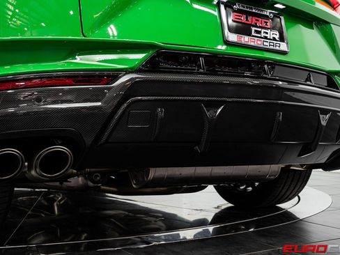 Used 2024 Lamborghini Urus Performante AWD/4WD image 29