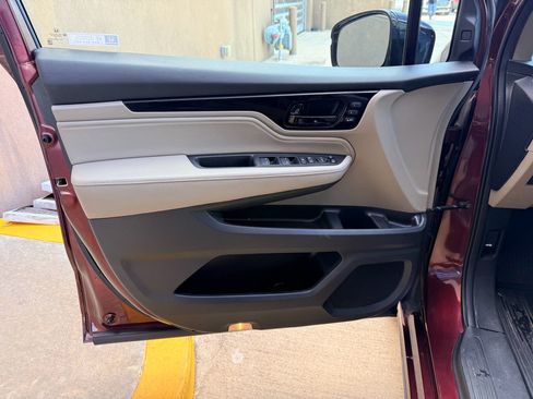 Used 2019 Honda Odyssey Elite image 10