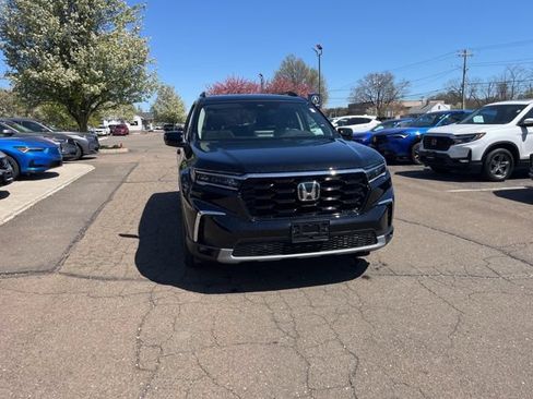 Used 2025 Honda Pilot Touring image 27