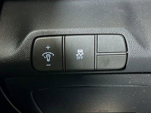 Used 2024 Hyundai Elantra SEL w/ Convenience Package FWD image 10