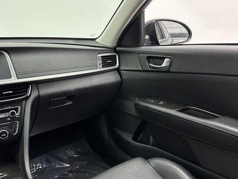 Used 2019 Kia Optima EX image 27
