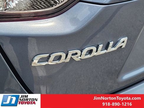 Used 2024 Toyota Corolla SE FWD image 12