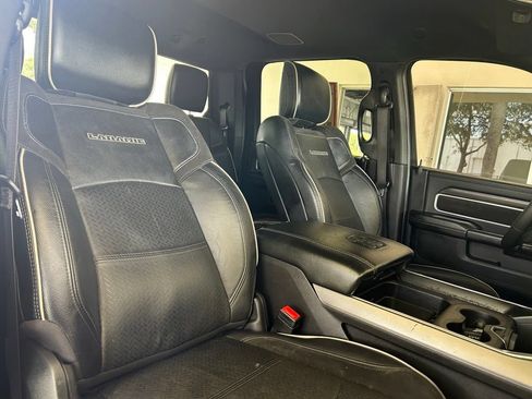 Used 2025 RAM 3500 Laramie w/ Night Edition AWD/4WD image 25