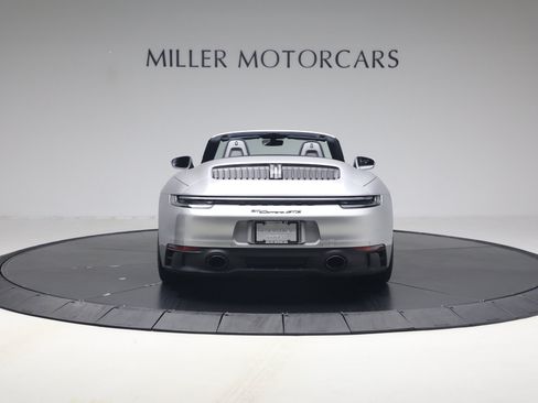 Used 2024 Porsche 911 Carrera GTS RWD image 6