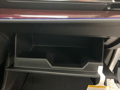 New 2026 Chevrolet Traverse RS image 21