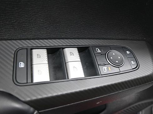 Used 2022 Mitsubishi Outlander SE FWD image 11