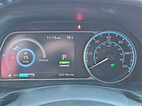 Used 2022 Nissan Leaf SV image 14