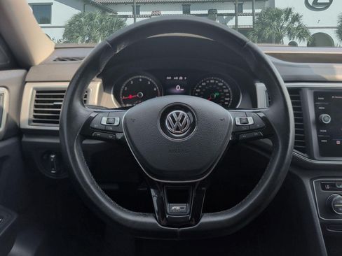 Used 2018 Volkswagen Atlas SE w/ R-Line Package AWD/4WD image 13