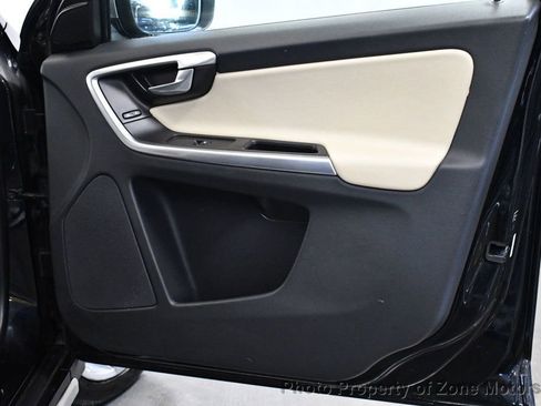 Used 2012 Volvo XC60 T6 R-Design image 13