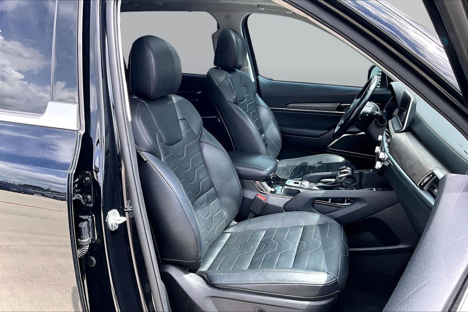 Used 2020 Kia Telluride SX w/ SX Prestige Package AWD/4WD image 9