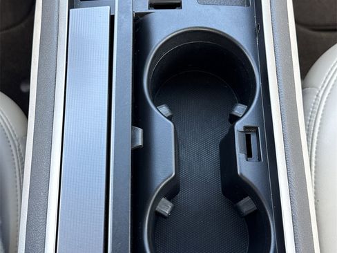 Used 2019 Lincoln MKZ Reserve image 31