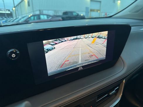 Used 2025 Buick Encore GX Preferred image 17