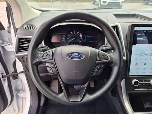 Used 2021 Ford Edge SE FWD image 14
