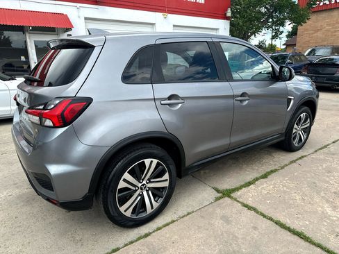 Used 2021 Mitsubishi Outlander Sport SE image 5