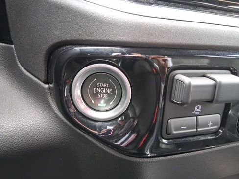 Used 2022 Chevrolet Silverado 1500 RST w/ Convenience Package II image 25