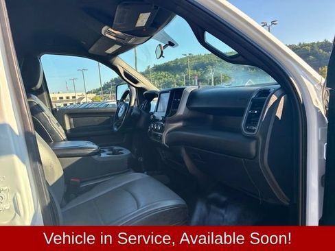 Used 2024 RAM 2500 Tradesman w/ Chrome Appearance Group AWD/4WD image 11