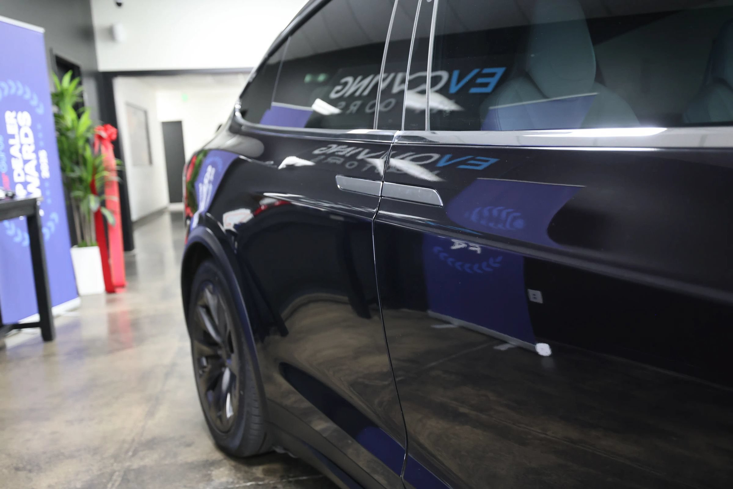 Used 2016 Tesla Model X 75D AWD/4WD image 16