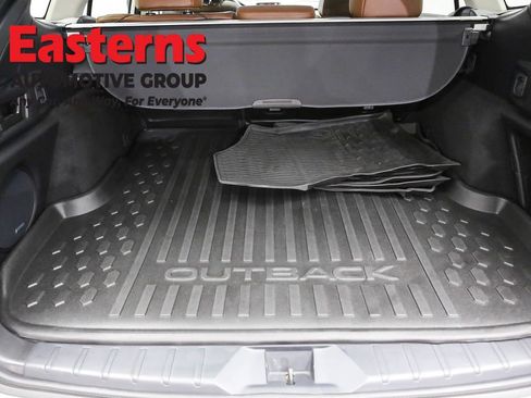 Used 2023 Subaru Outback Touring XT image 9