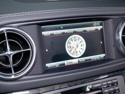 Used 2016 Mercedes-Benz SL 550 image 22