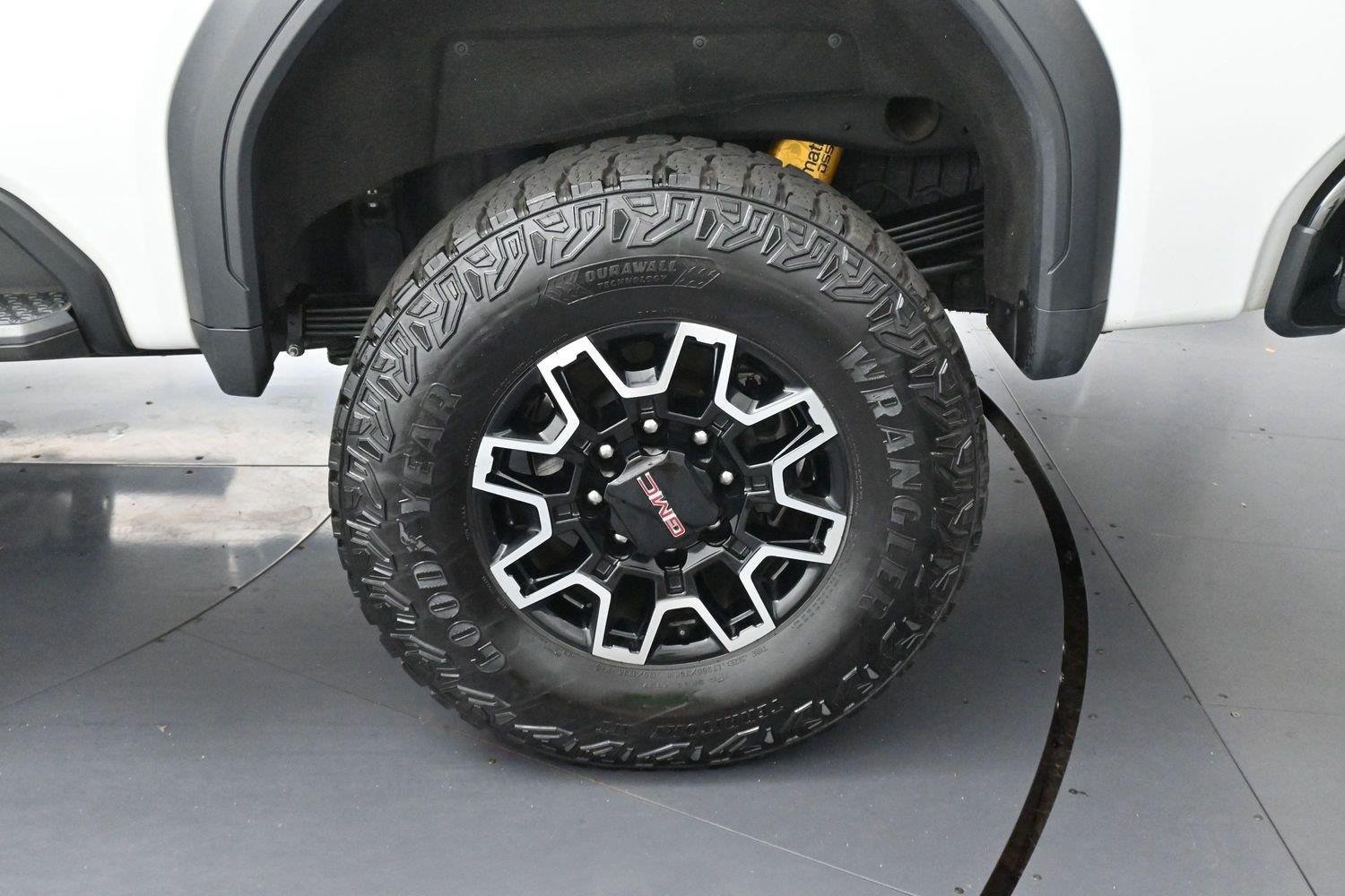 Used 2024 GMC Sierra 2500 AT4X AWD/4WD image 38