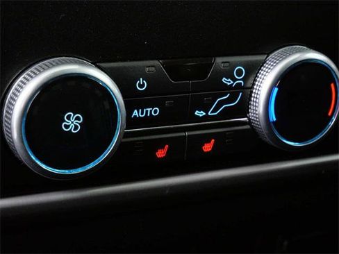 Used 2021 Ford Expedition Platinum image 16