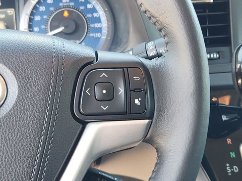 Used 2017 Toyota Sienna XLE Premium image 30