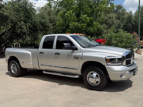 Used 2007 Dodge Ram 3500 Truck Laramie RWD image 14