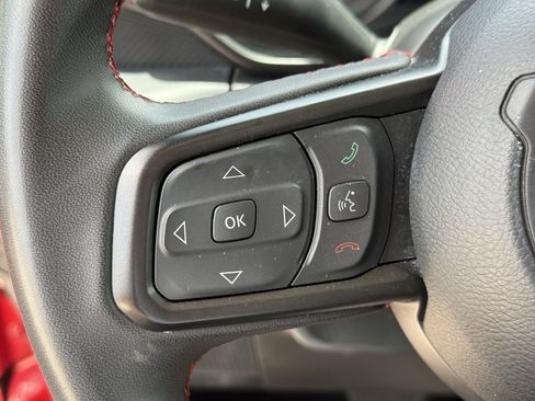 Used 2024 Jeep Wrangler Unlimited Rubicon AWD/4WD image 17