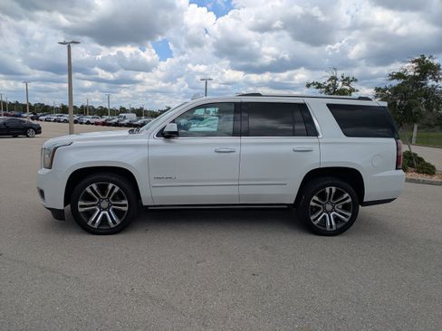 Used 2018 GMC Yukon Denali w/ Denali Ultimate Package AWD/4WD image 8