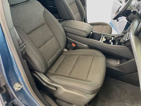 Used 2026 Chevrolet Traverse LT FWD image 29