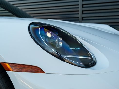 Certified 2021 Porsche 911 Carrera image 32