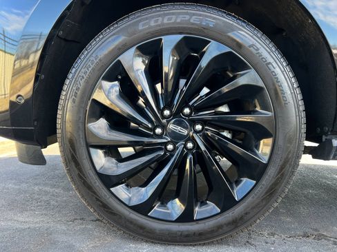 Used 2020 Lincoln Navigator L Reserve w/ Equipment Group 208A Reserve image 27