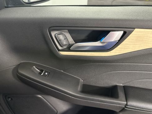 Used 2022 Ford Escape Titanium w/ Titanium Elite Package image 24