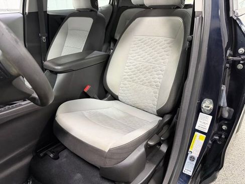 Used 2020 Chevrolet Equinox LS FWD image 18