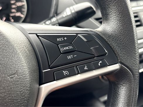 Used 2022 Nissan Altima 2.5 SV image 16