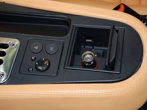 Used 2000 Ferrari 550 Maranello Coupe RWD image 99