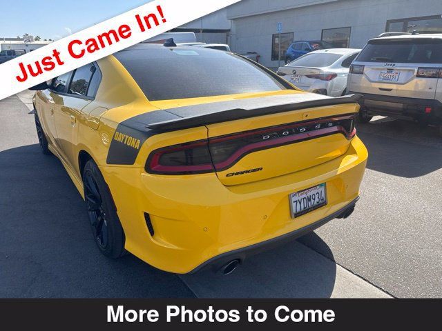 Used 2017 Dodge Charger R/T RWD image 3