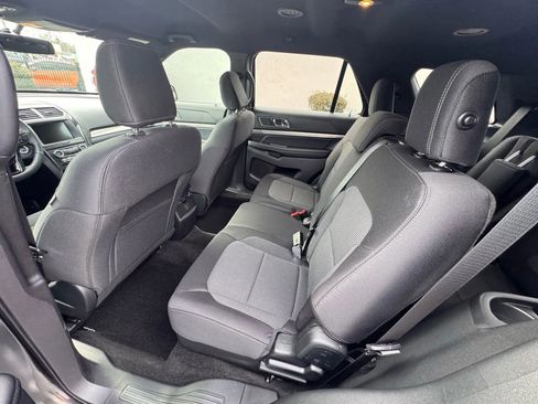 Used 2018 Ford Explorer XLT w/ Equipment Group 201A image 17