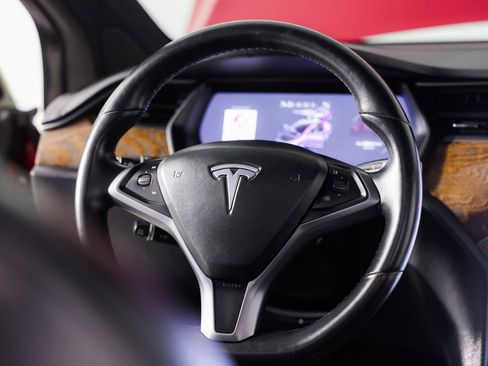 Used 2020 Tesla Model X Long Range image 20