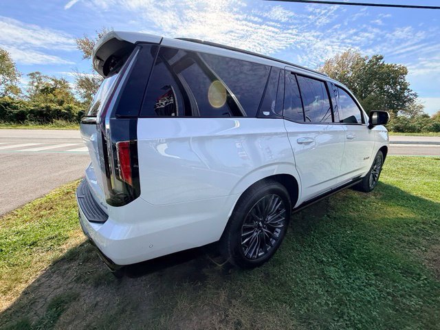 Used 2023 Cadillac Escalade V AWD/4WD image 15