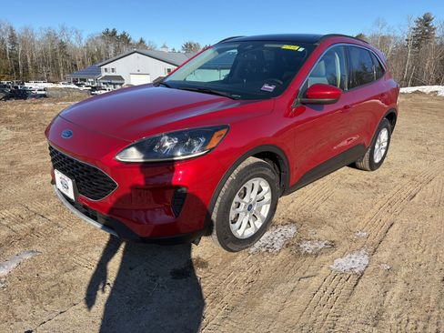 Used 2020 Ford Escape SE image 3