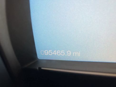 Used 2019 Ford Taurus Limited image 32