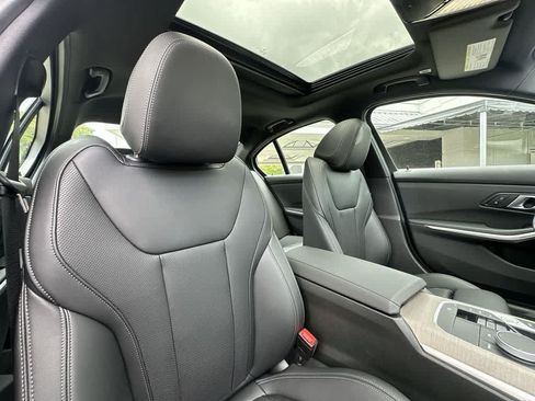 Used 2025 BMW 330i Sedan RWD image 27