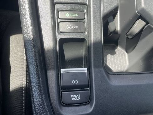 Used 2025 Honda Accord SE image 17
