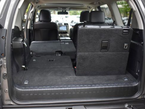 Used 2014 Lexus GX 460 image 47