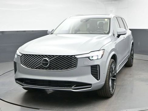 New 2026 Volvo XC90 T8 Ultra w/ Protection Package Premier AWD/4WD image 3