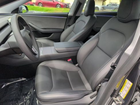 Used 2024 Tesla Model 3 image 17