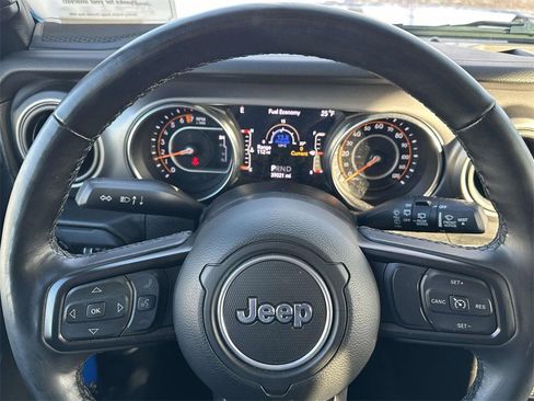 Used 2022 Jeep Wrangler Unlimited Sport image 25