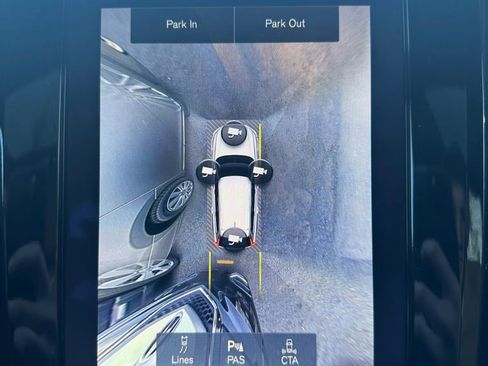 Used 2018 Volvo V90 T5 Cross Country w/ Convenience Package image 19