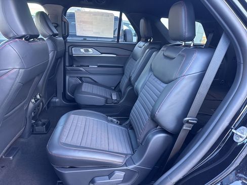 New 2026 Ford Explorer ST-Line image 21